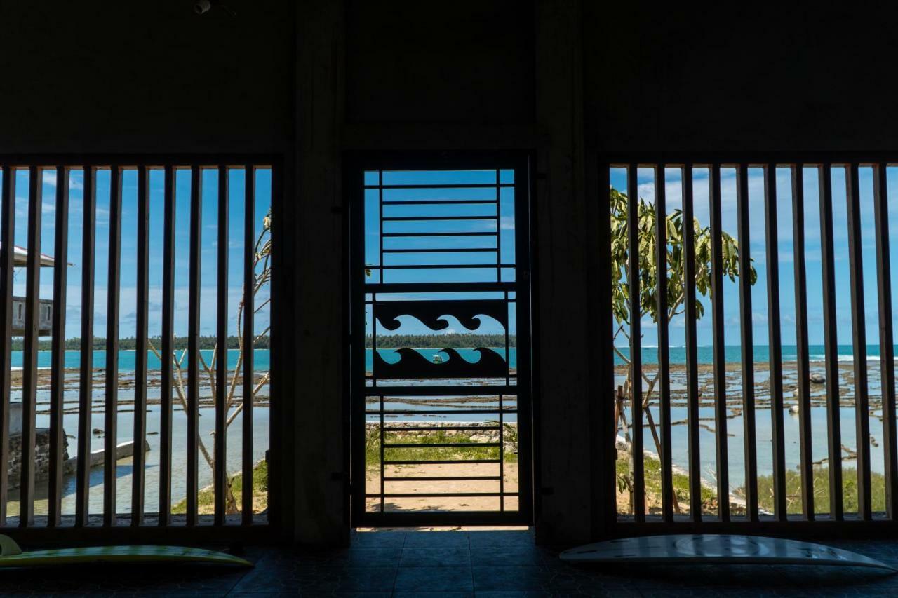 Отель Oseda Nias Surf House Hilibotodane Экстерьер фото