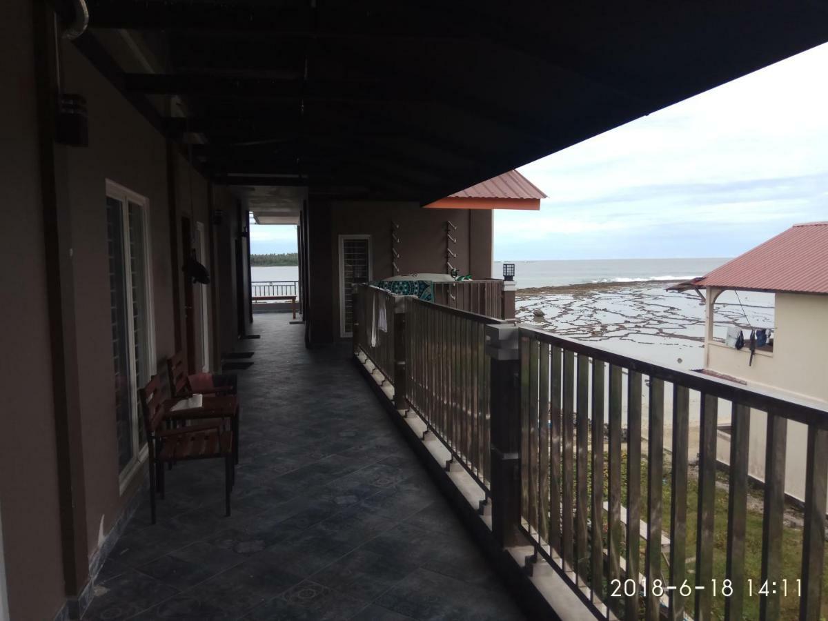 Отель Oseda Nias Surf House Hilibotodane Экстерьер фото