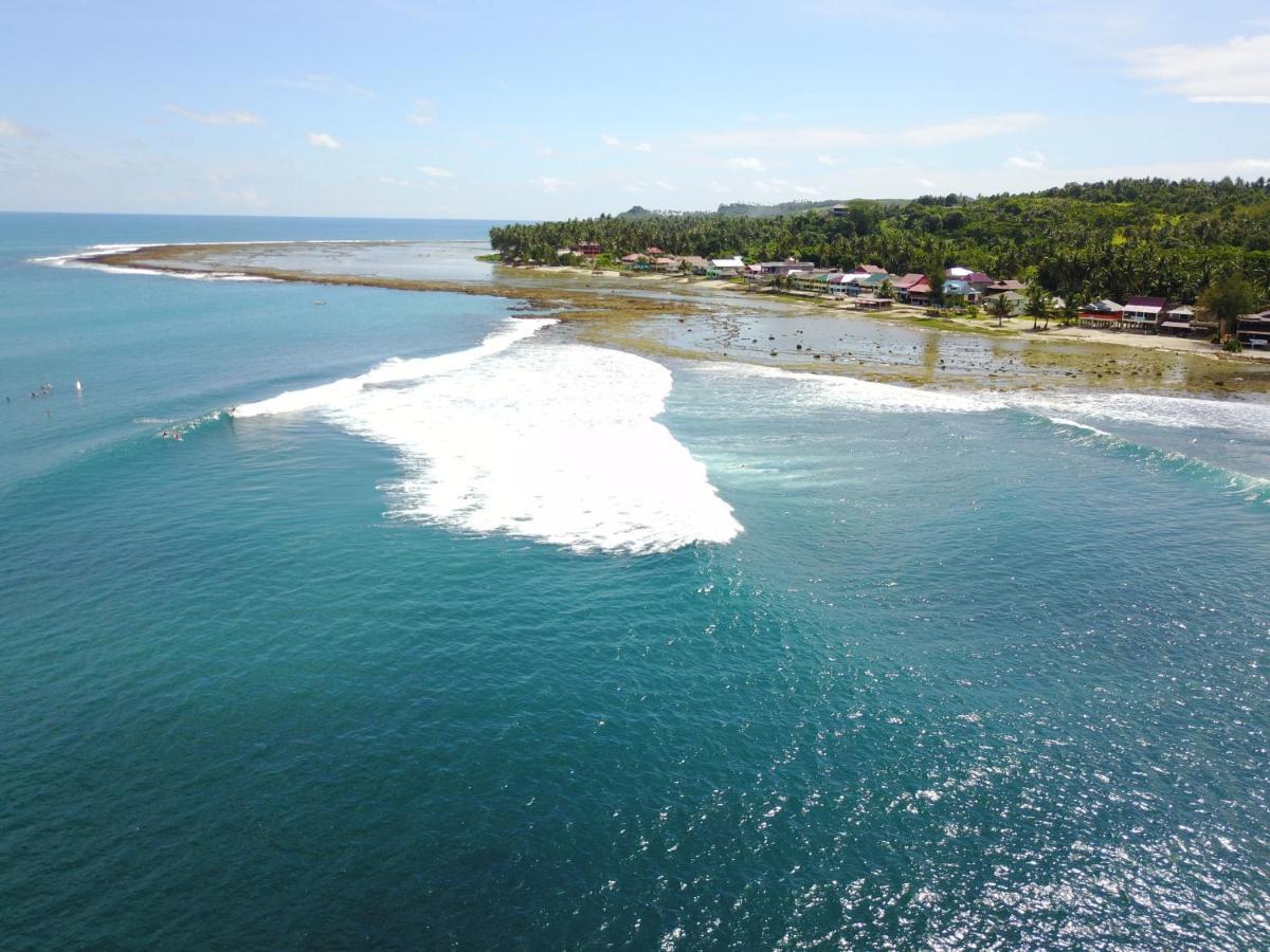 Отель Oseda Nias Surf House Hilibotodane Экстерьер фото